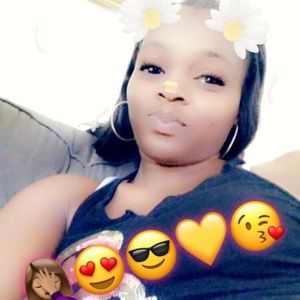 Meet your Posher, Pamela